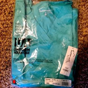 UA Buttersoft Stretch Scrubs V neck top